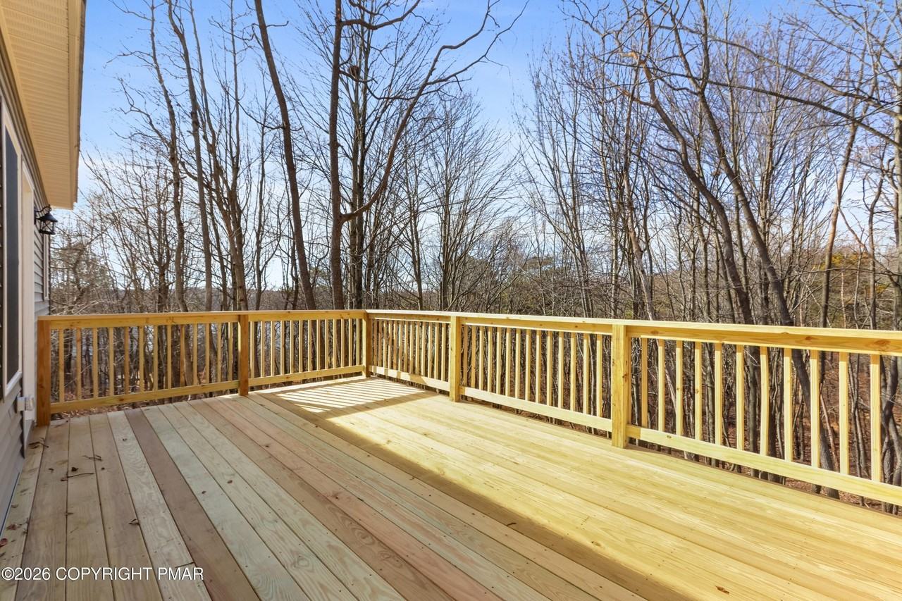 102 Eagle View Run - Photo 4 of 38