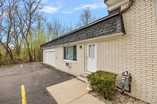 384 W Drahner Rd #C13 - Photo 4 of 38