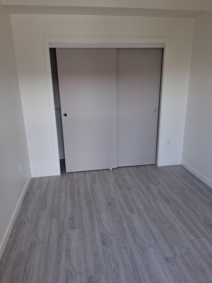 364 Moilliet Street South #115 - Photo 6 of 15