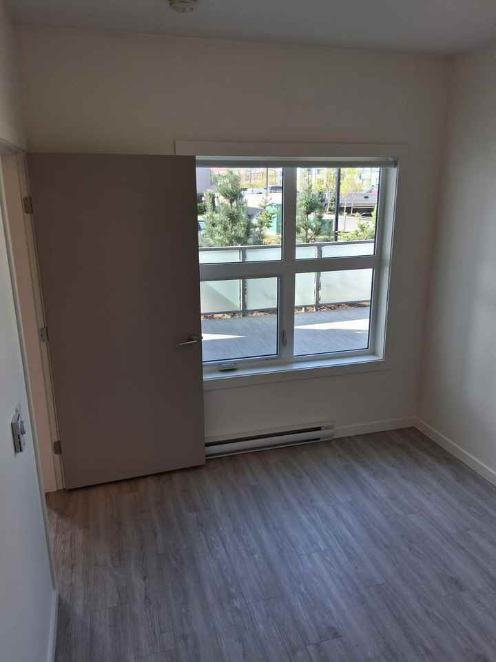 364 Moilliet Street South #115 - Photo 5 of 15