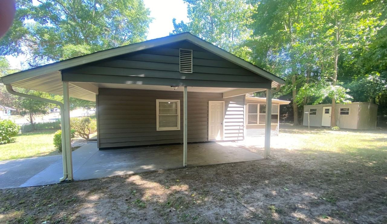 4730 Teresa St - Photo 3 of 19