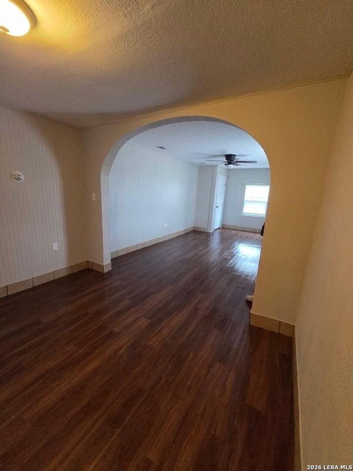 902 C St #1 - Photo 3 of 10