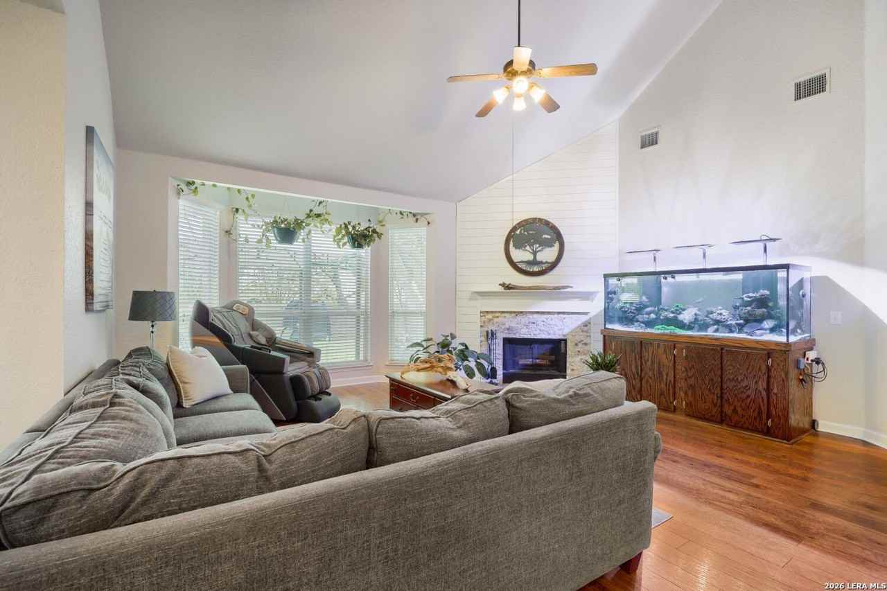 4719 River Rock - Photo 3 of 23