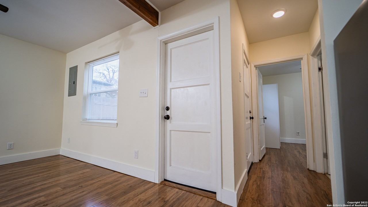 130 E Norwood Ct #3 - Photo 6 of 32