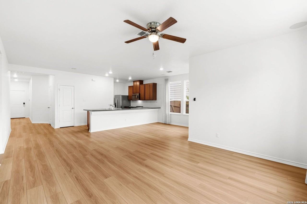 11502 Lemonmint Pkwy - Photo 3 of 16