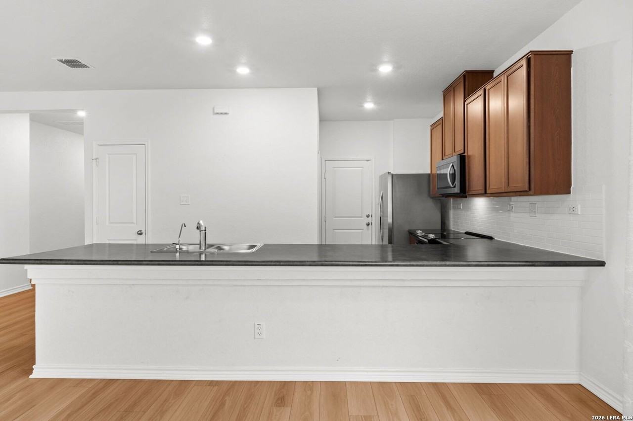 11502 Lemonmint Pkwy - Photo 4 of 16