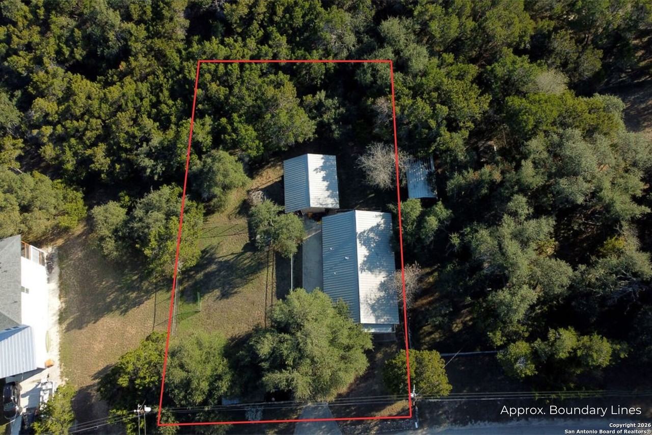 445 Scenic Hills Dr - Photo 2 of 24