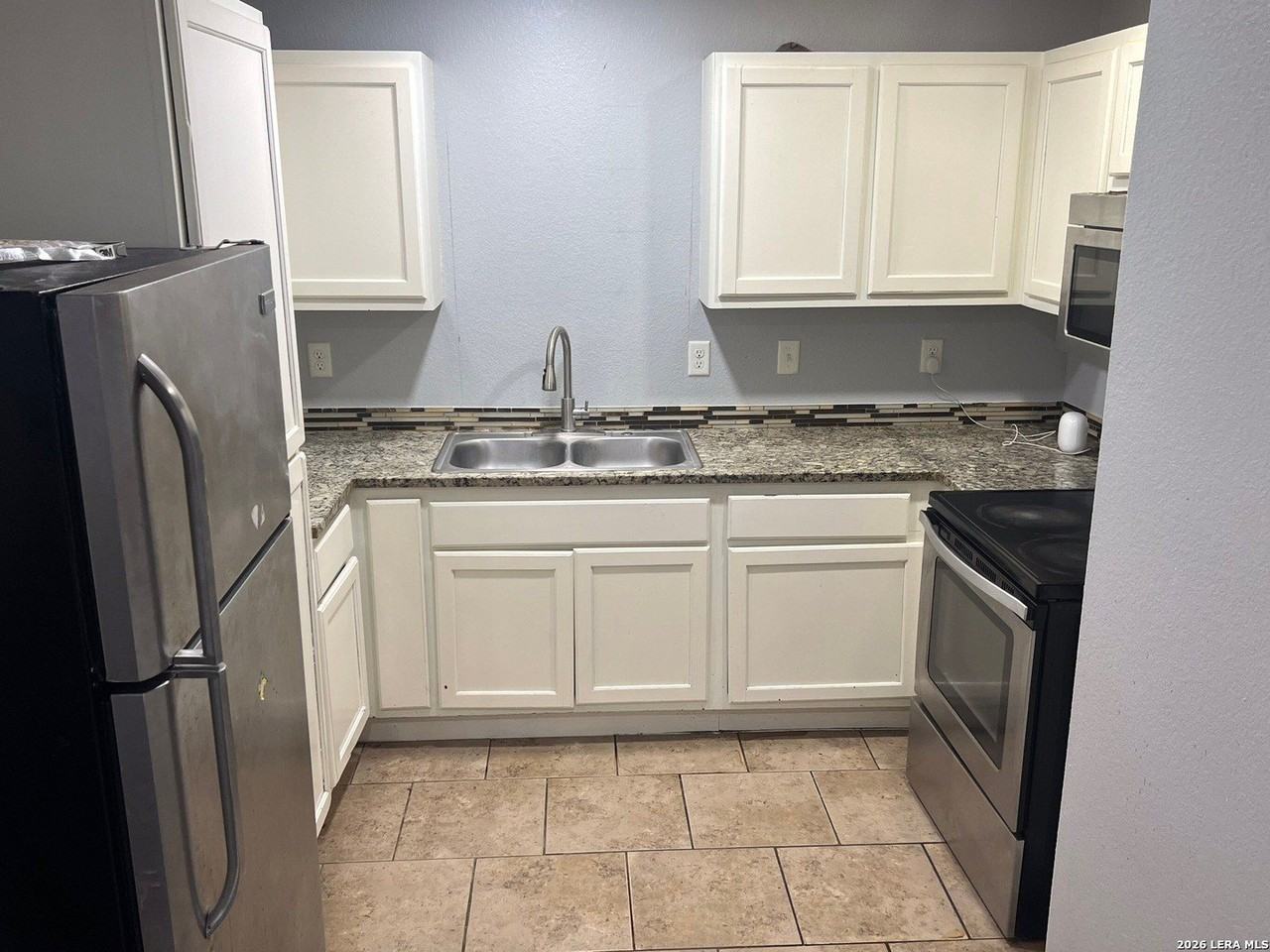 11110 Baywood St - Photo 3 of 10