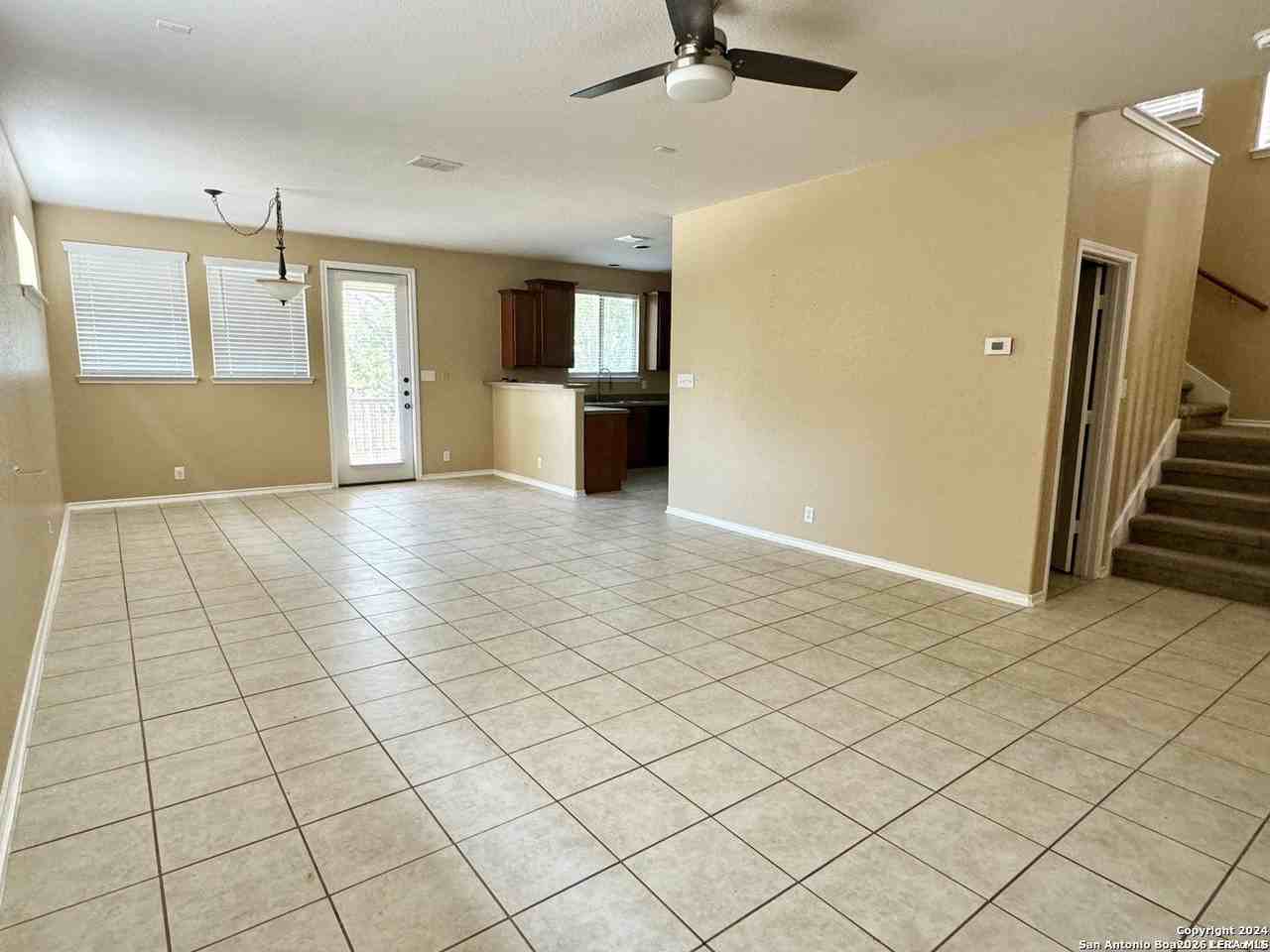 1218 Cresswell Cv - Photo 4 of 11