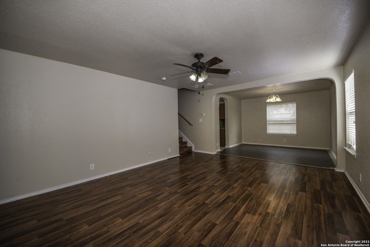 518 Reba - Photo 3 of 35