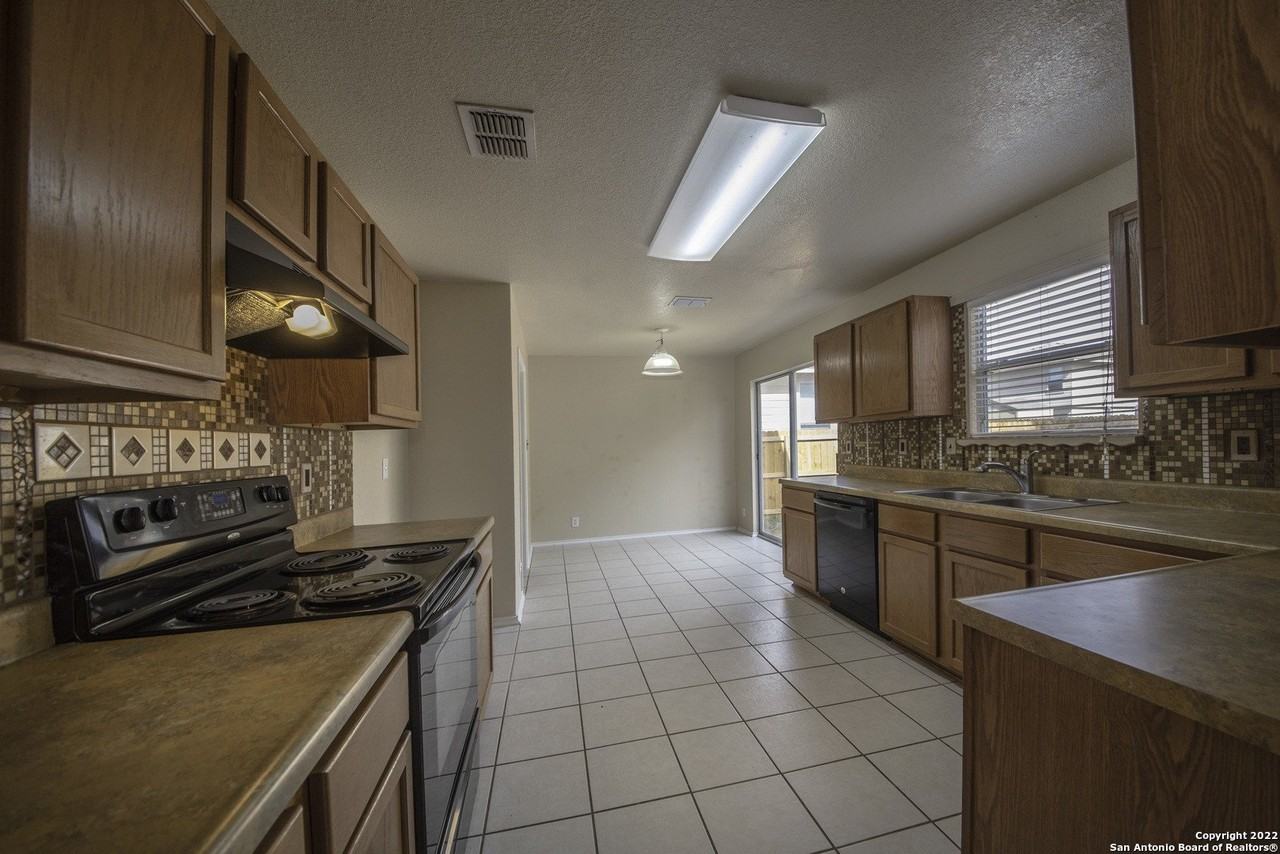 518 Reba - Photo 6 of 35