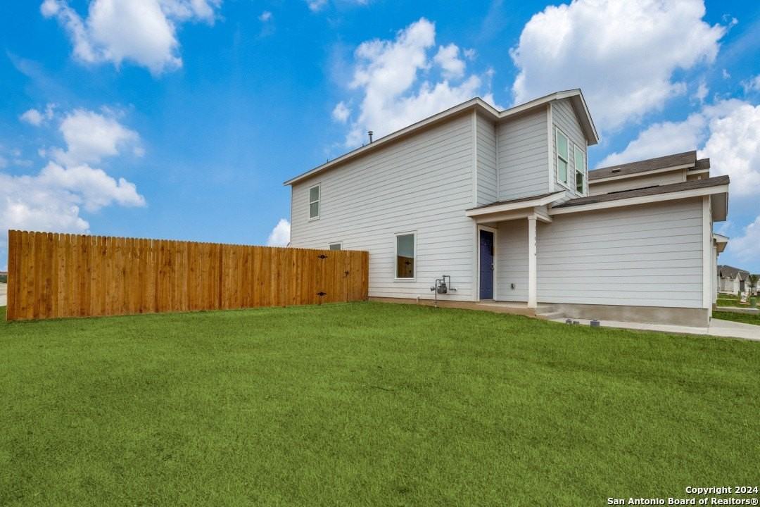 3704 Millbrook Way - Photo 4 of 21