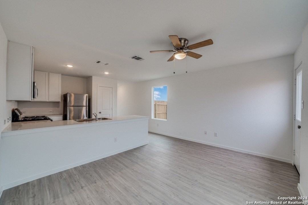 3704 Millbrook Way - Photo 5 of 21