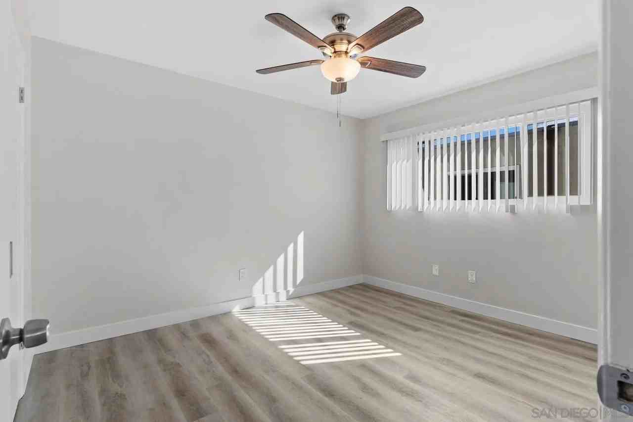 3817 Marlborough Ave #1-2 - Photo 4 of 6