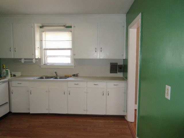 524 W Calhoun St - Photo 3 of 9
