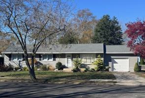 featured image of 12 Colwick Dr