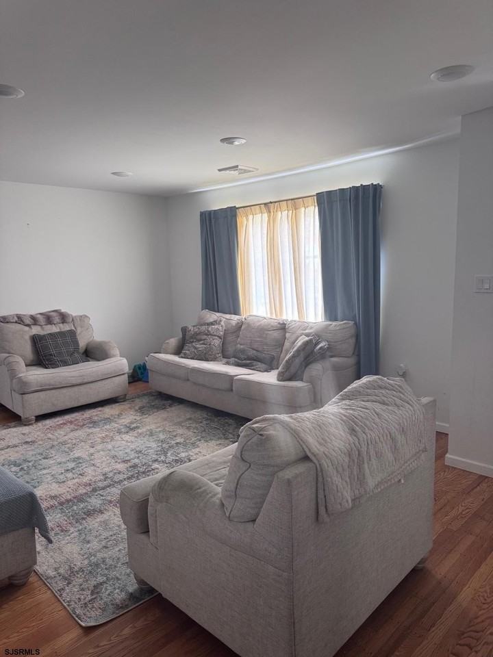 12 Colwick Dr - Photo 4 of 8