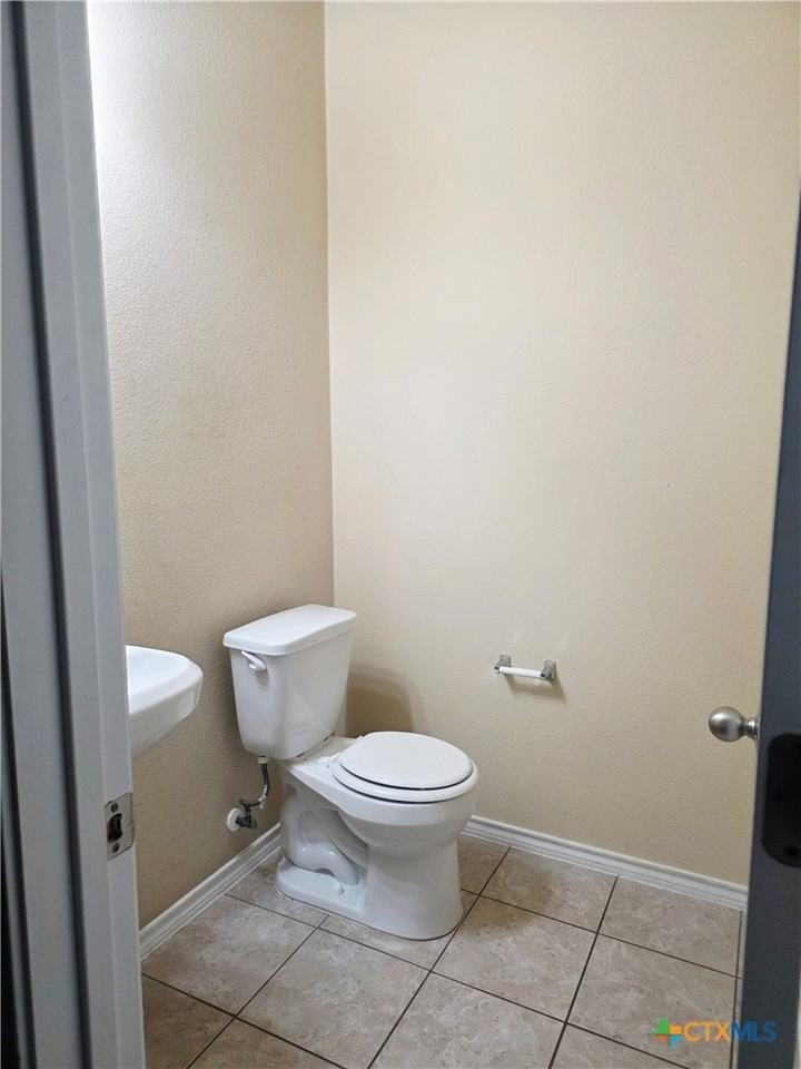 3311 Rusack Dr - Photo 7 of 27