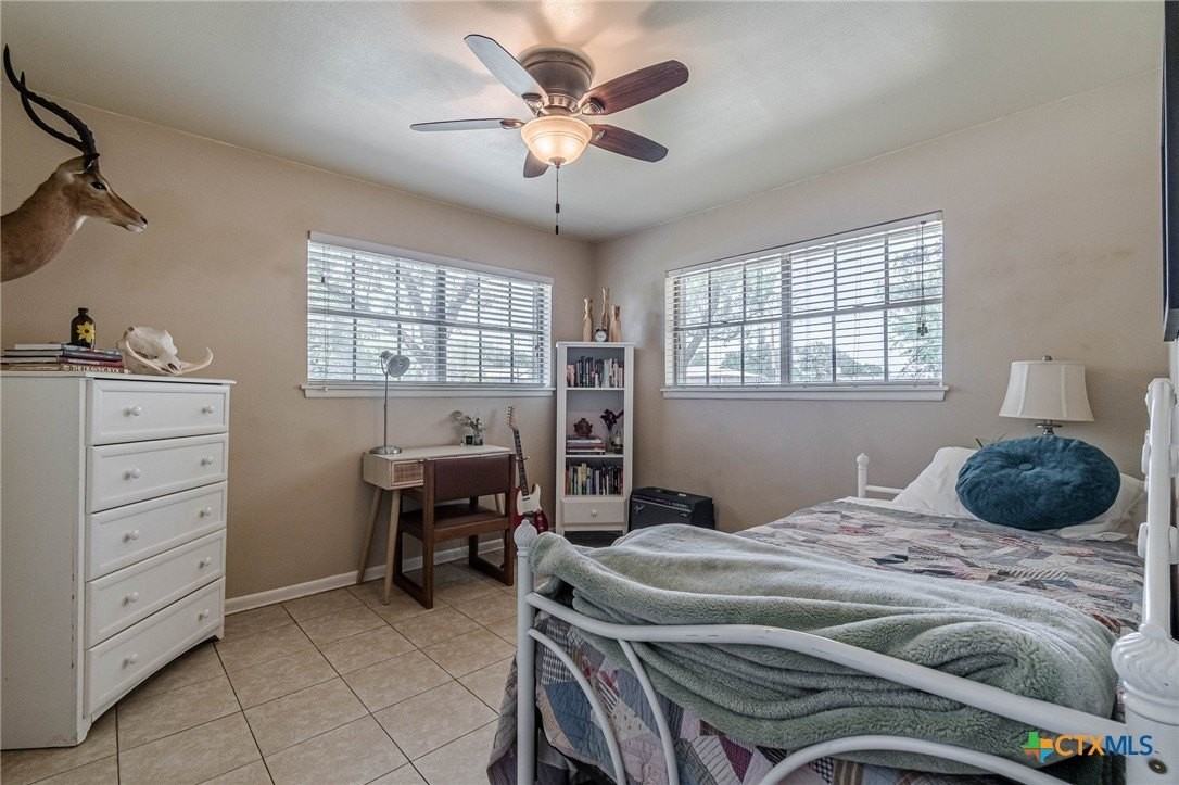 324 Craddock Ave - Photo 6 of 29