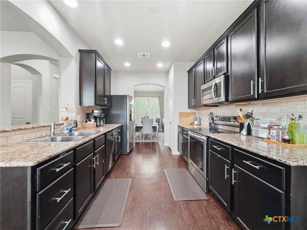 3507 Rusack Dr - Photo 4 of 23