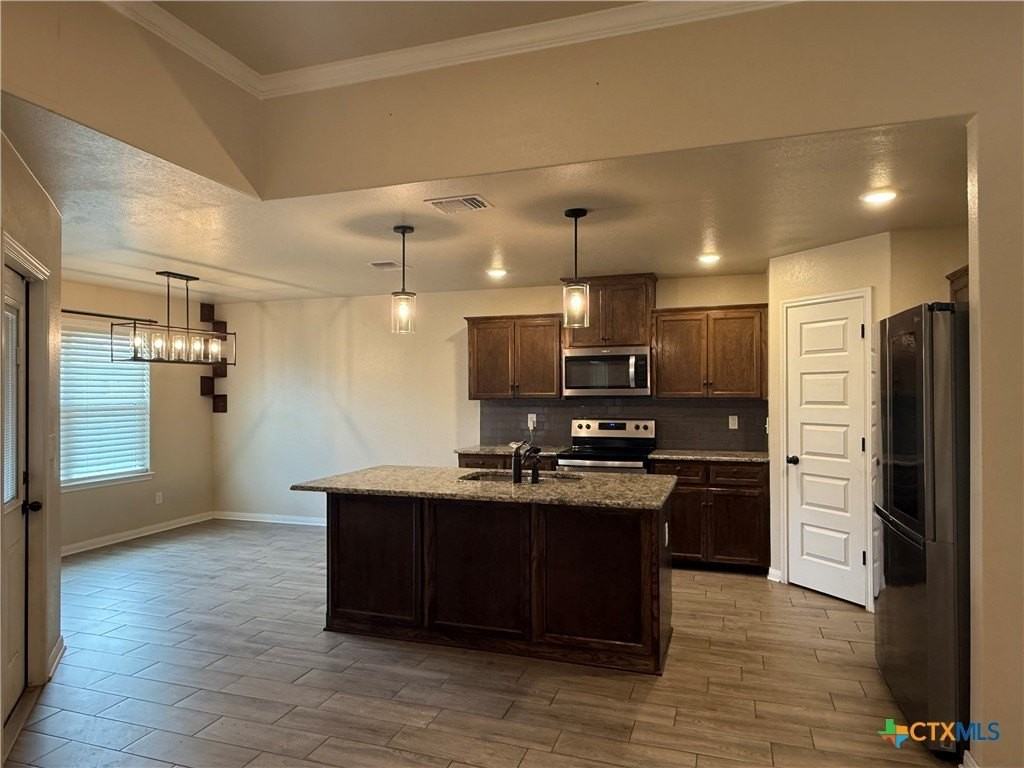 7702 Blue Nile Dr - Photo 2 of 13