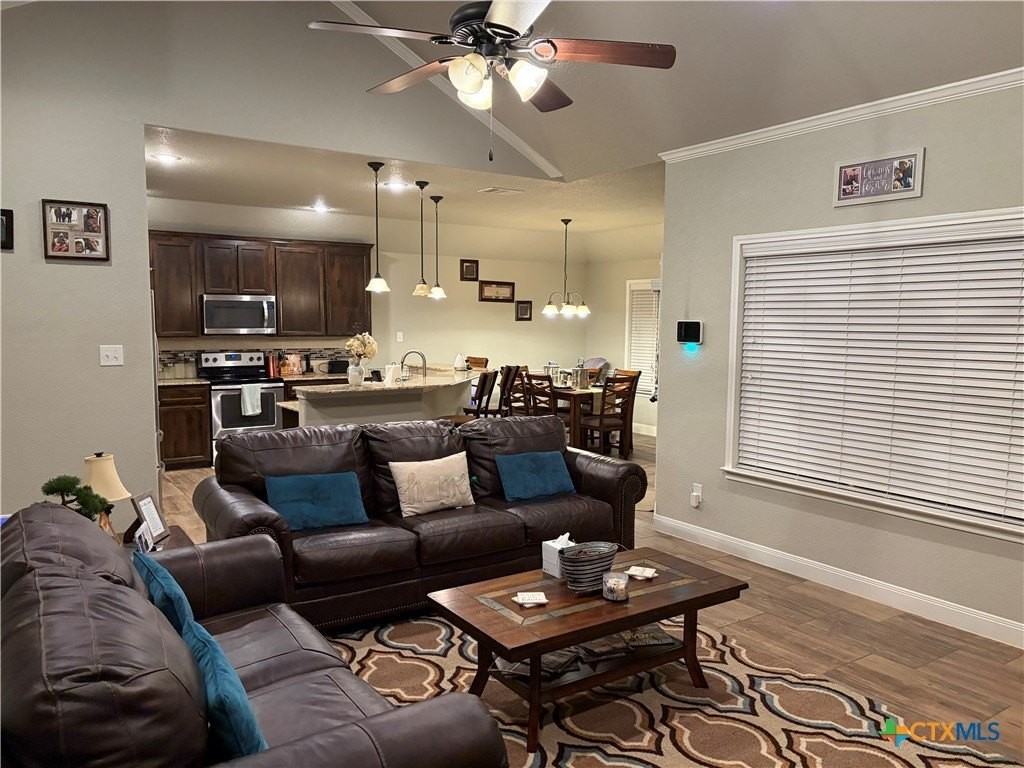 8205 Salt Mill Hollow Dr - Photo 4 of 22