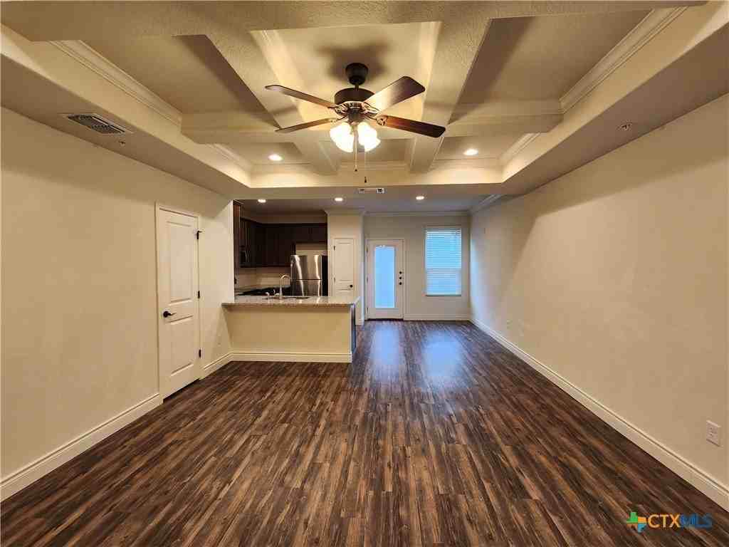 340 Untermaier St - Photo 2 of 22