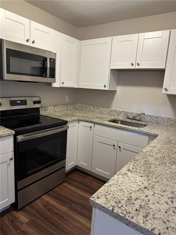 3 Admiralty Dr #11-5 - Photo 4 of 15