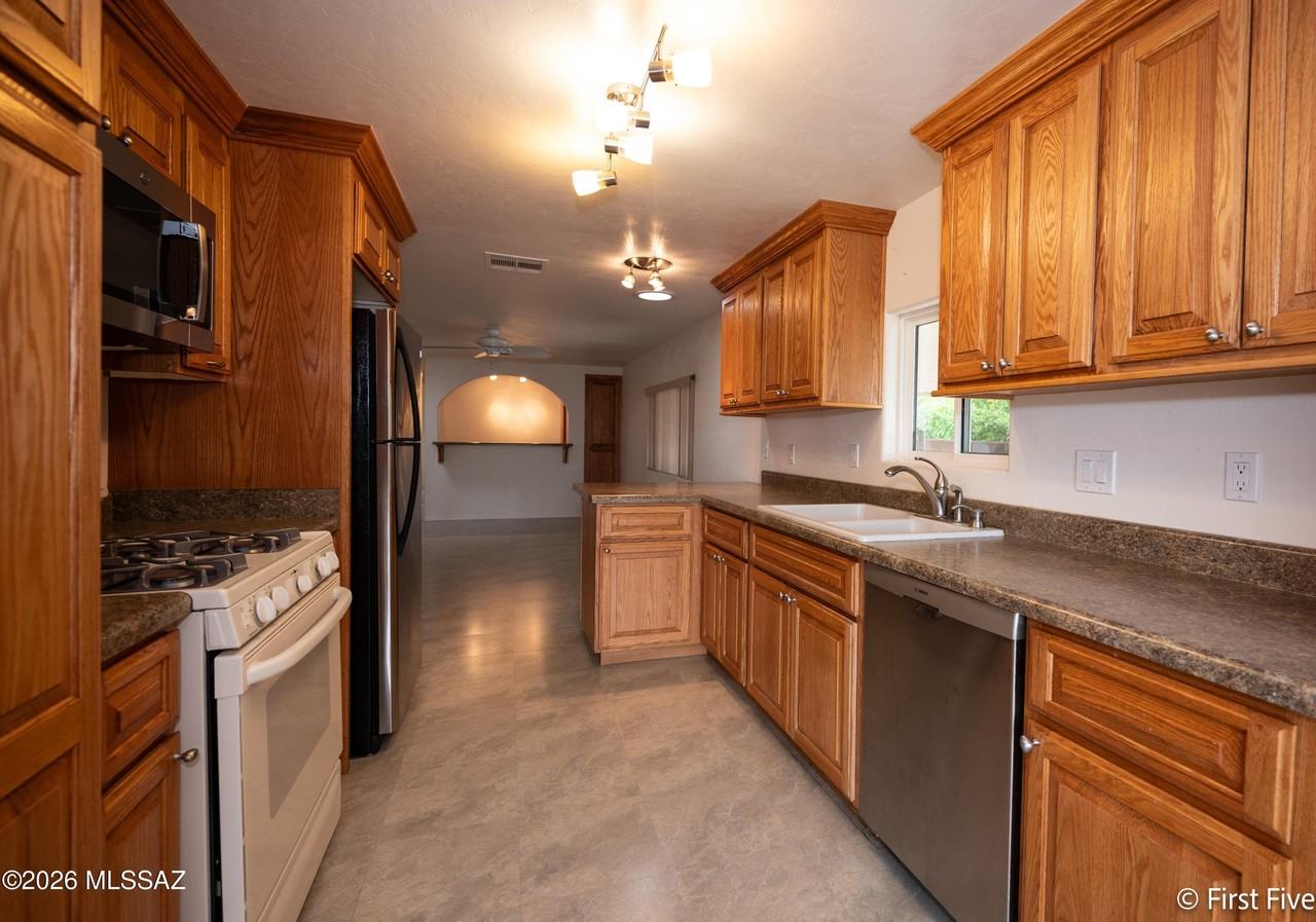 6174 W Lazy Heart St - Photo 7 of 23