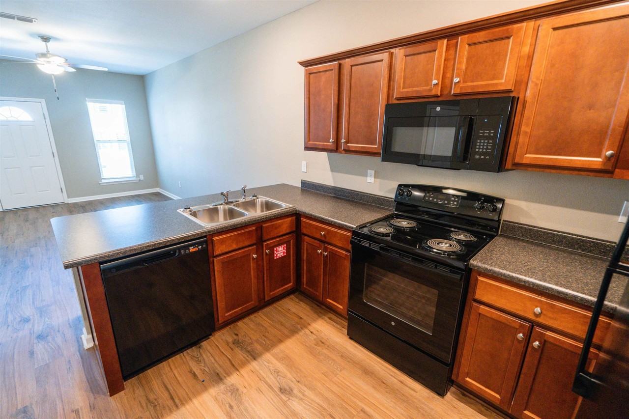 2250 Del Carmel Way - Photo 6 of 27