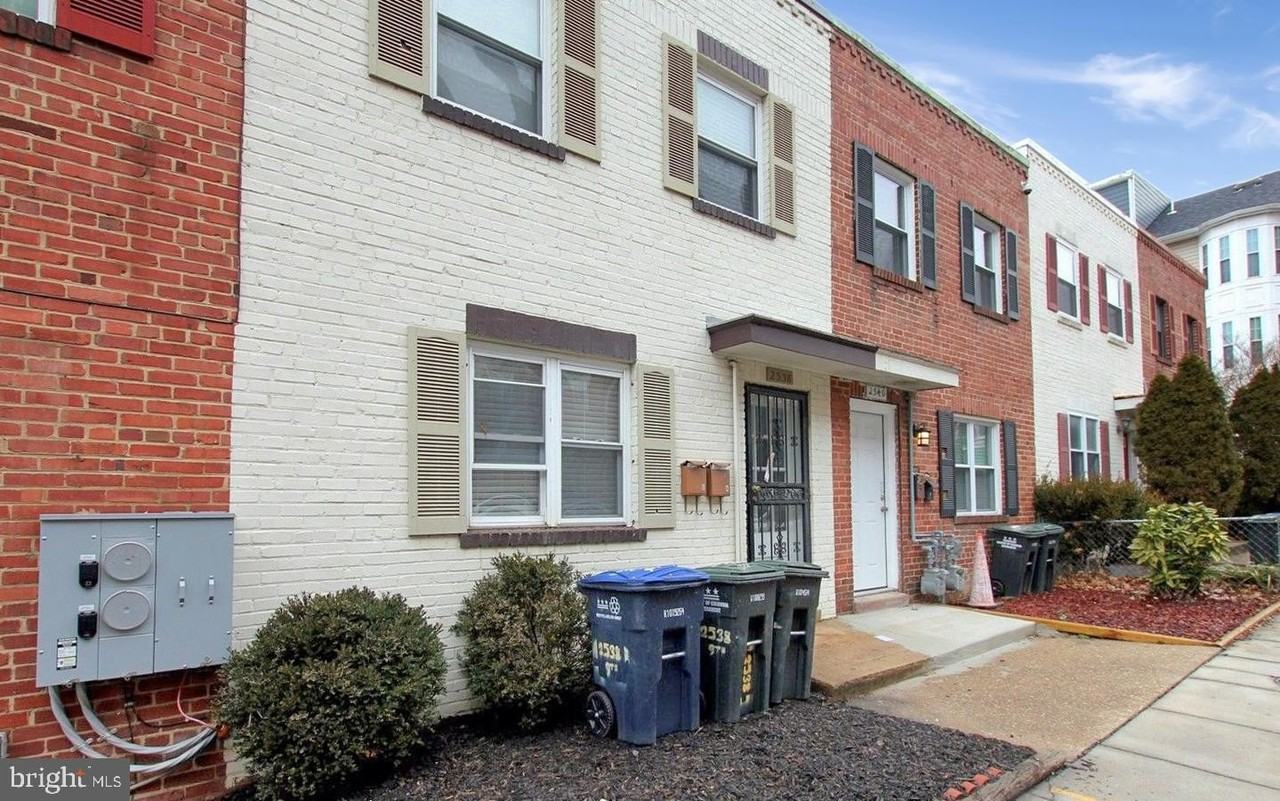 2538 9th St Nw #B - Photo 2 of 17