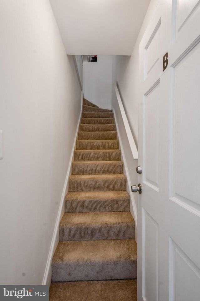 2538 9th St Nw #B - Photo 7 of 17