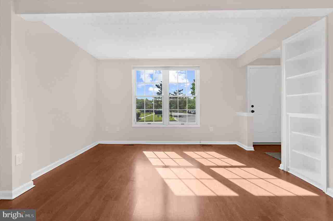 8164 Hazy Dawn Ct - Photo 6 of 38