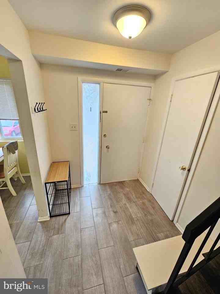 17445 Hoskinson Rd - Photo 2 of 36