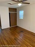 5142 Crockett St #1 - Photo 4 of 20