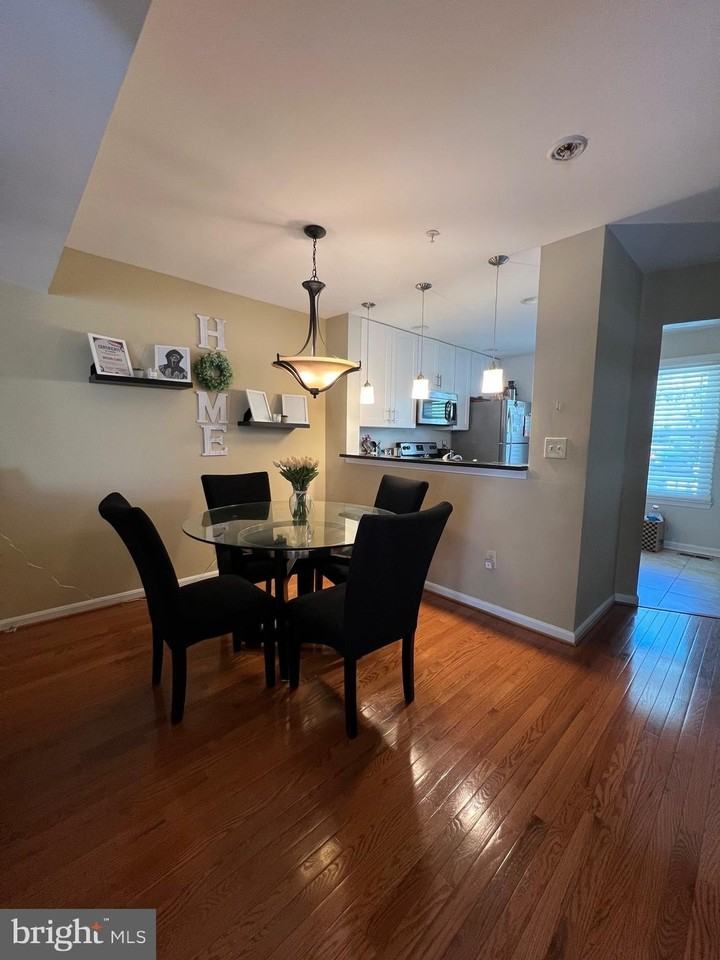 3011 Henson Bridge Ter - Photo 6 of 17