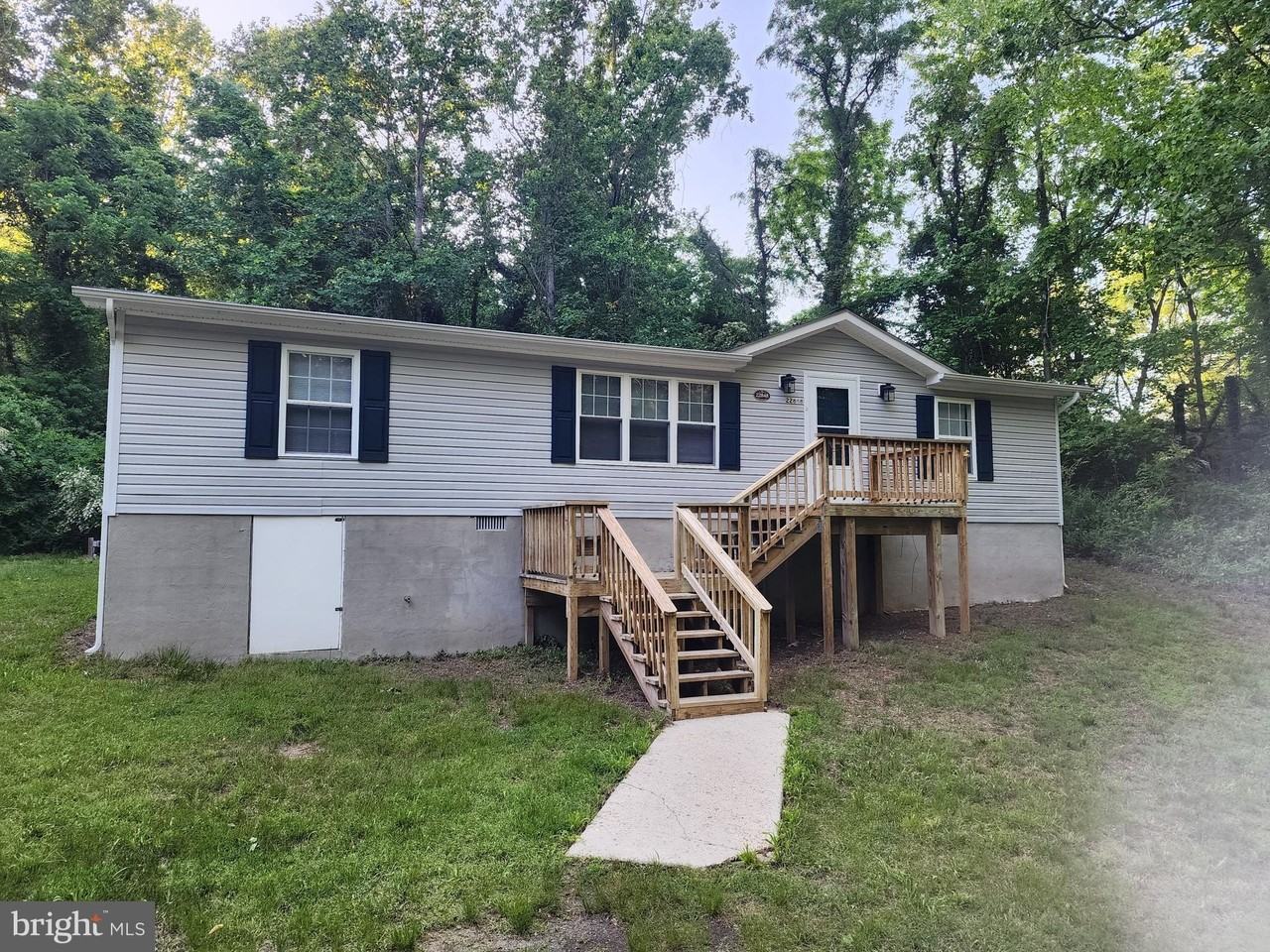 22848 Our Ladys Ln - Photo 2 of 17