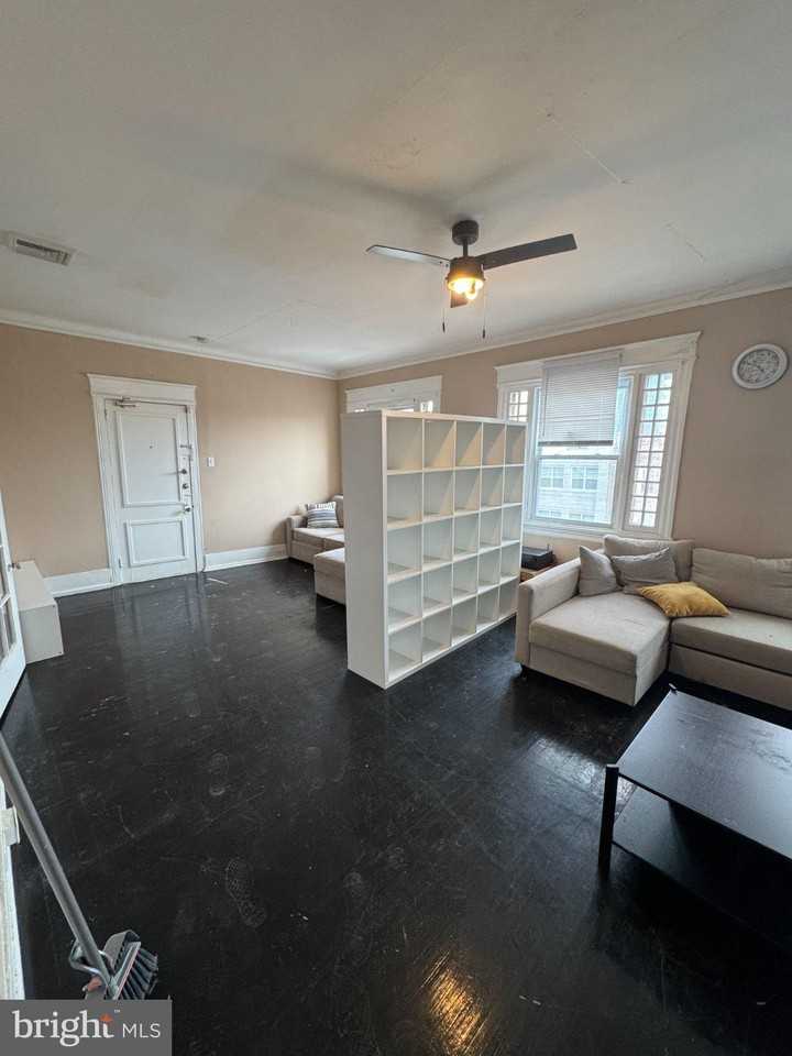 3809 VENTOR Avenue #6 - Photo 4 of 17