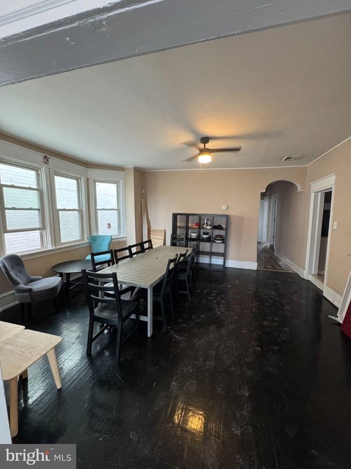 3809 VENTOR Avenue #6 - Photo 6 of 17