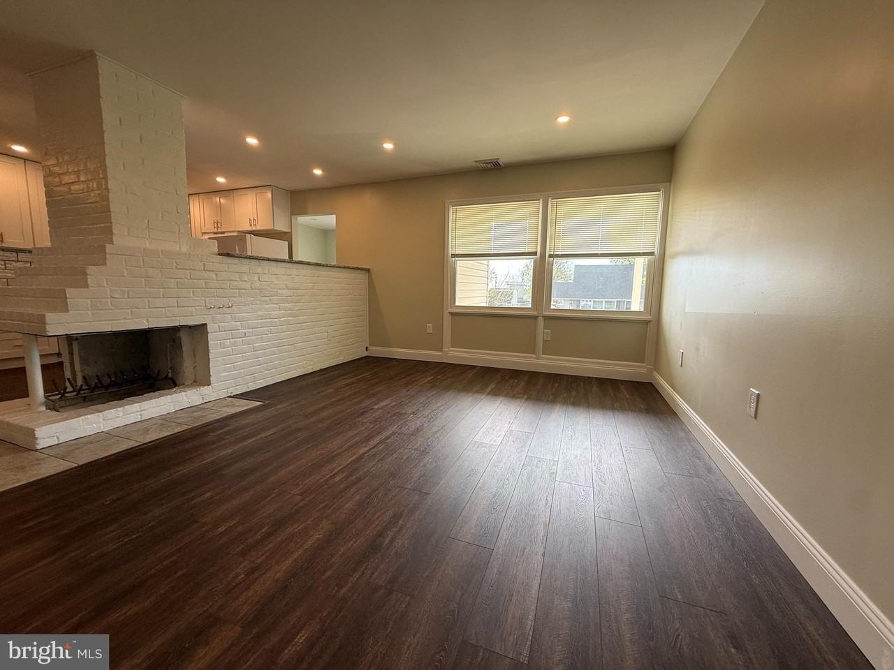 11 Barberry Ln - Photo 6 of 21