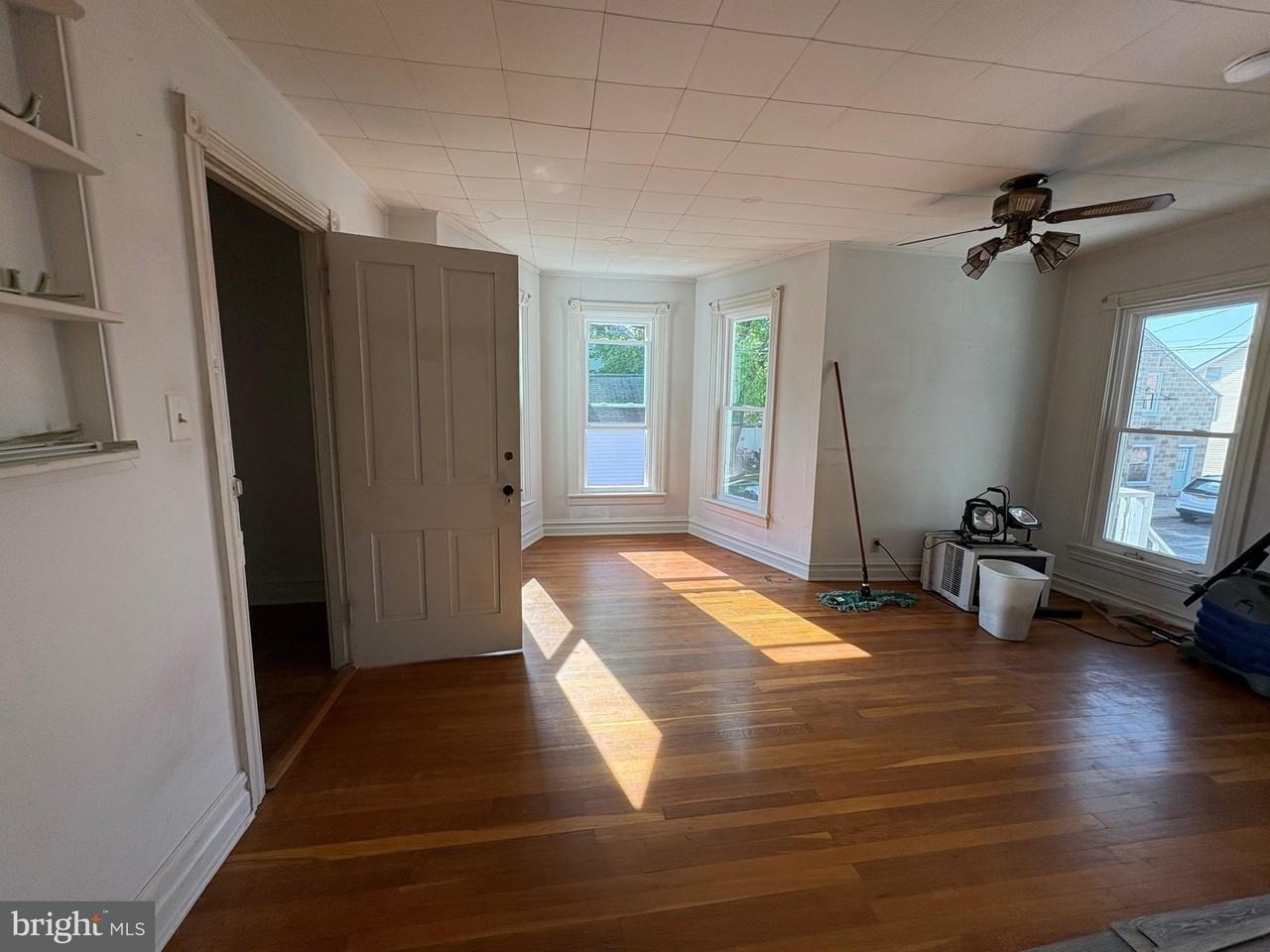 50 E North St #2 - Photo 6 of 10