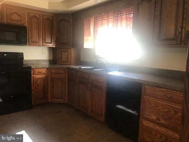 30 Forrest Ave - Photo 5 of 15