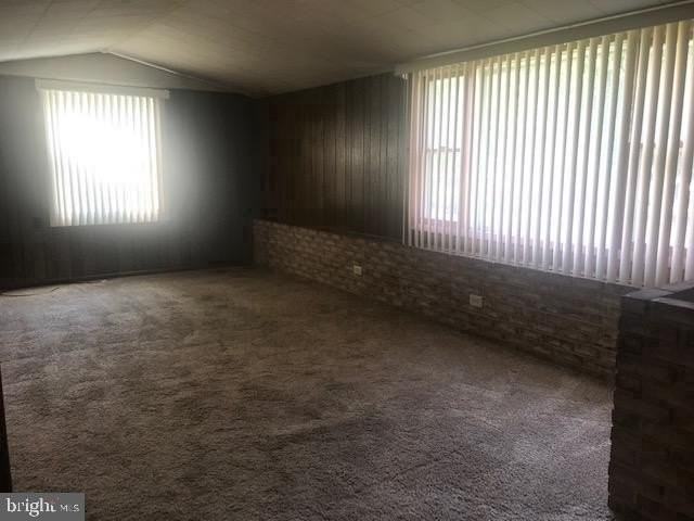 30 Forrest Ave - Photo 7 of 15