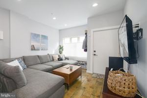 featured image of 1940 N Orianna St