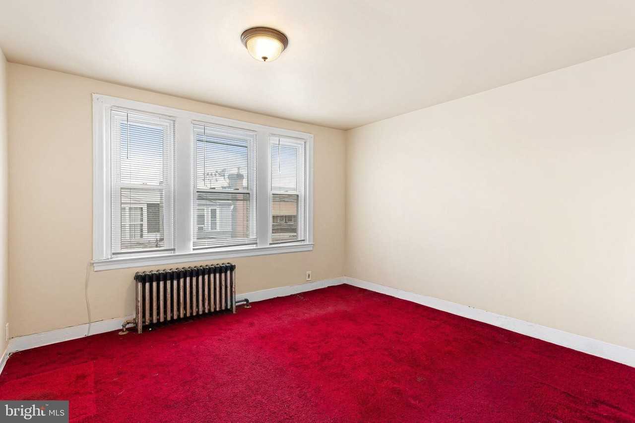 610 E Stafford St - Photo 6 of 12