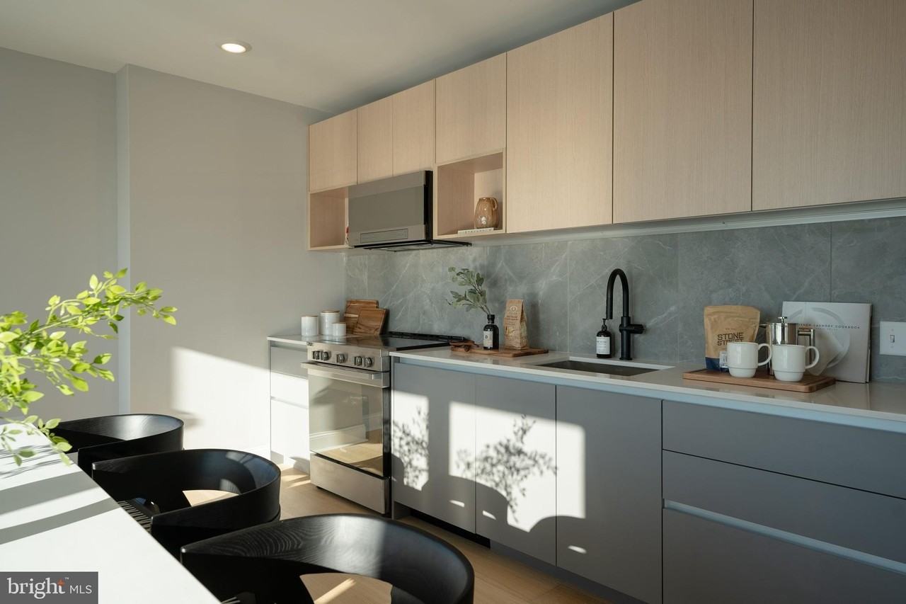 1325 N Beach St #820 - Photo 6 of 19