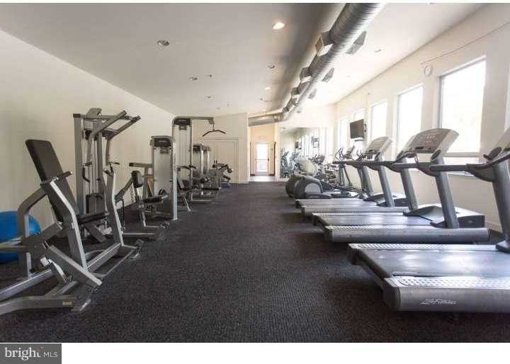 2011 N 8th St #109 - Photo 6 of 21