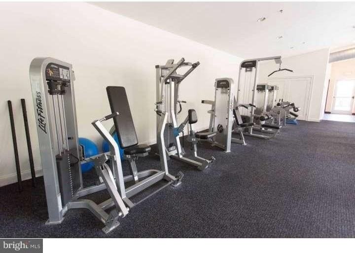 2011 N 8th St #109 - Photo 7 of 21