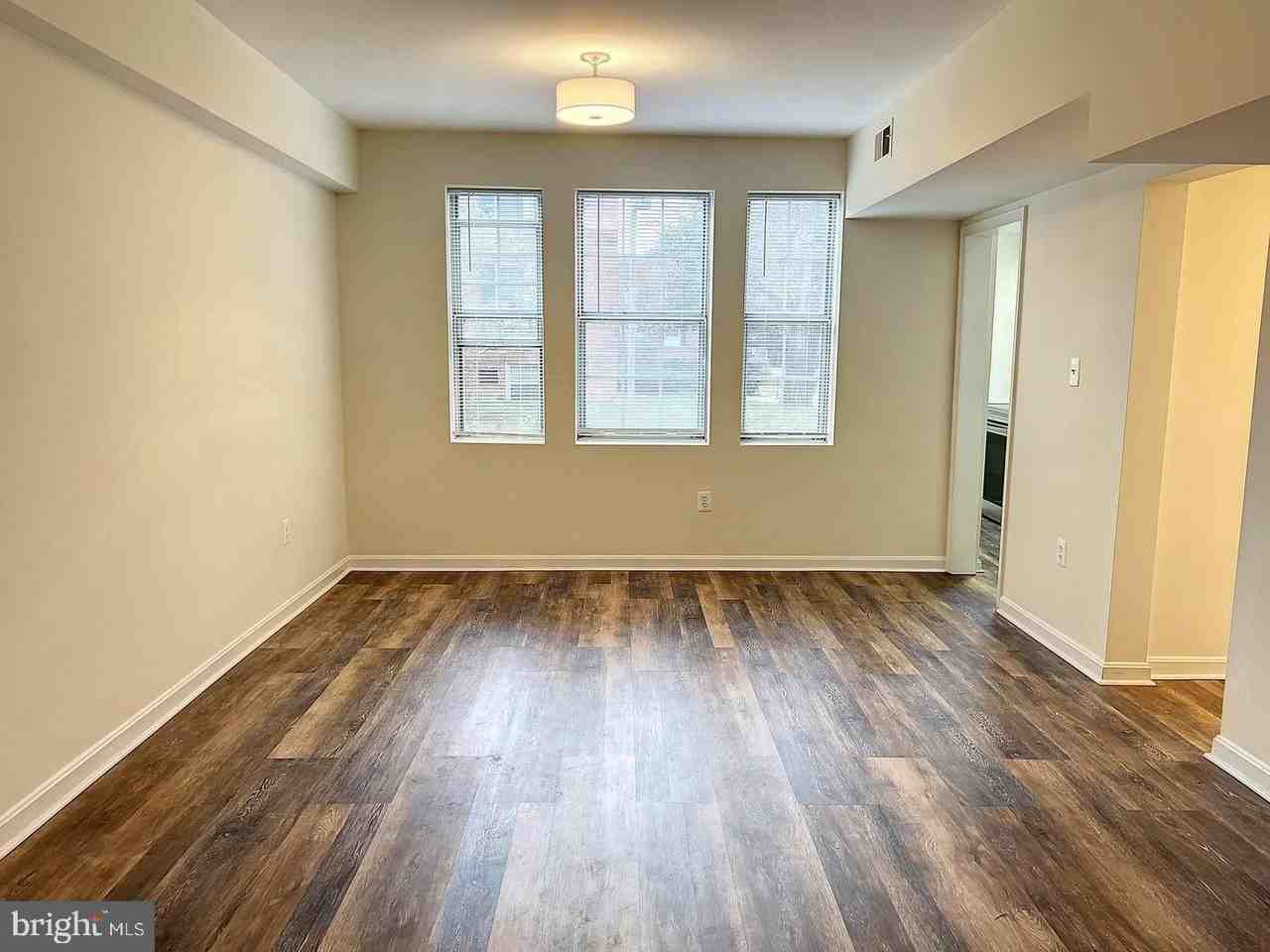 1817 N Queens Ln #2-160 - Photo 7 of 26