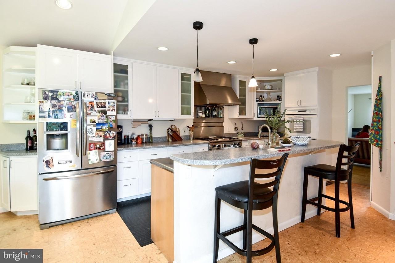 6246 22nd Rd N - Photo 6 of 38